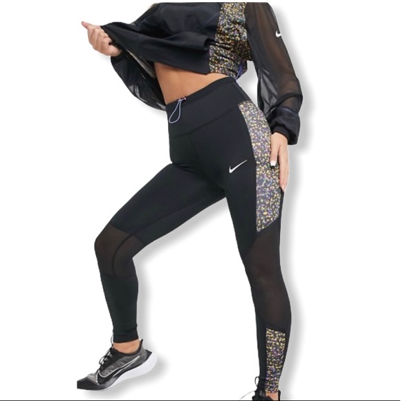 Nike Icon Clash Running Fast Cropped Leggings - Picture 3 of 7